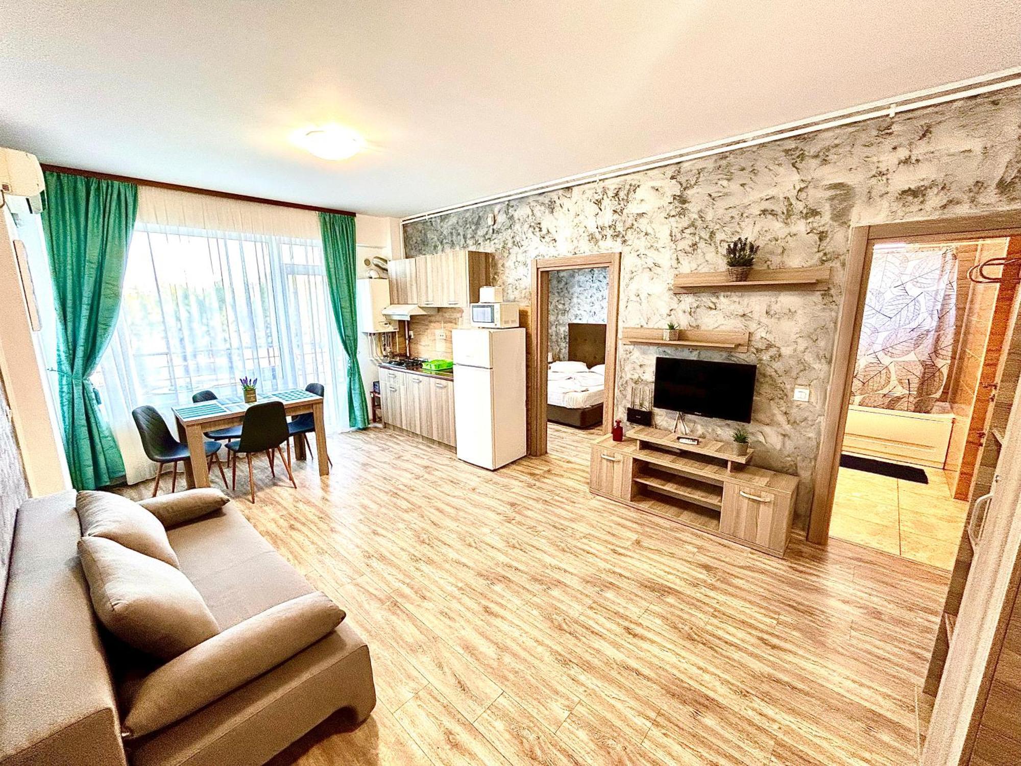 Marcony Boutique Apartments Mamaia Bagian luar foto