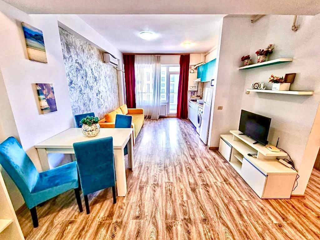 Marcony Boutique Apartments Mamaia Bagian luar foto