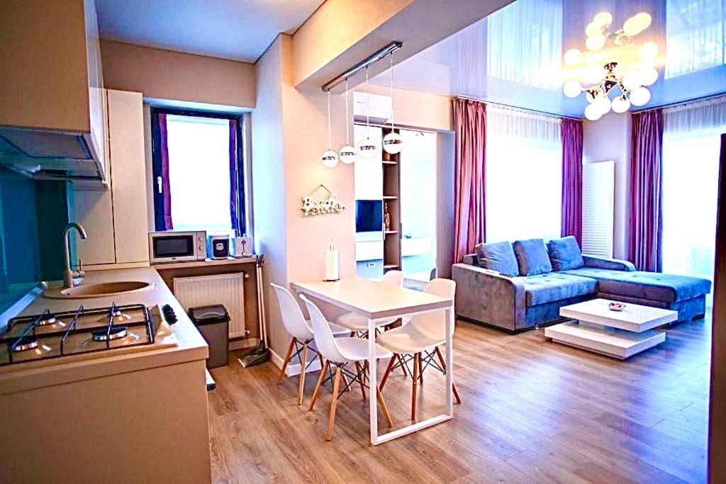Marcony Boutique Apartments Mamaia Bagian luar foto