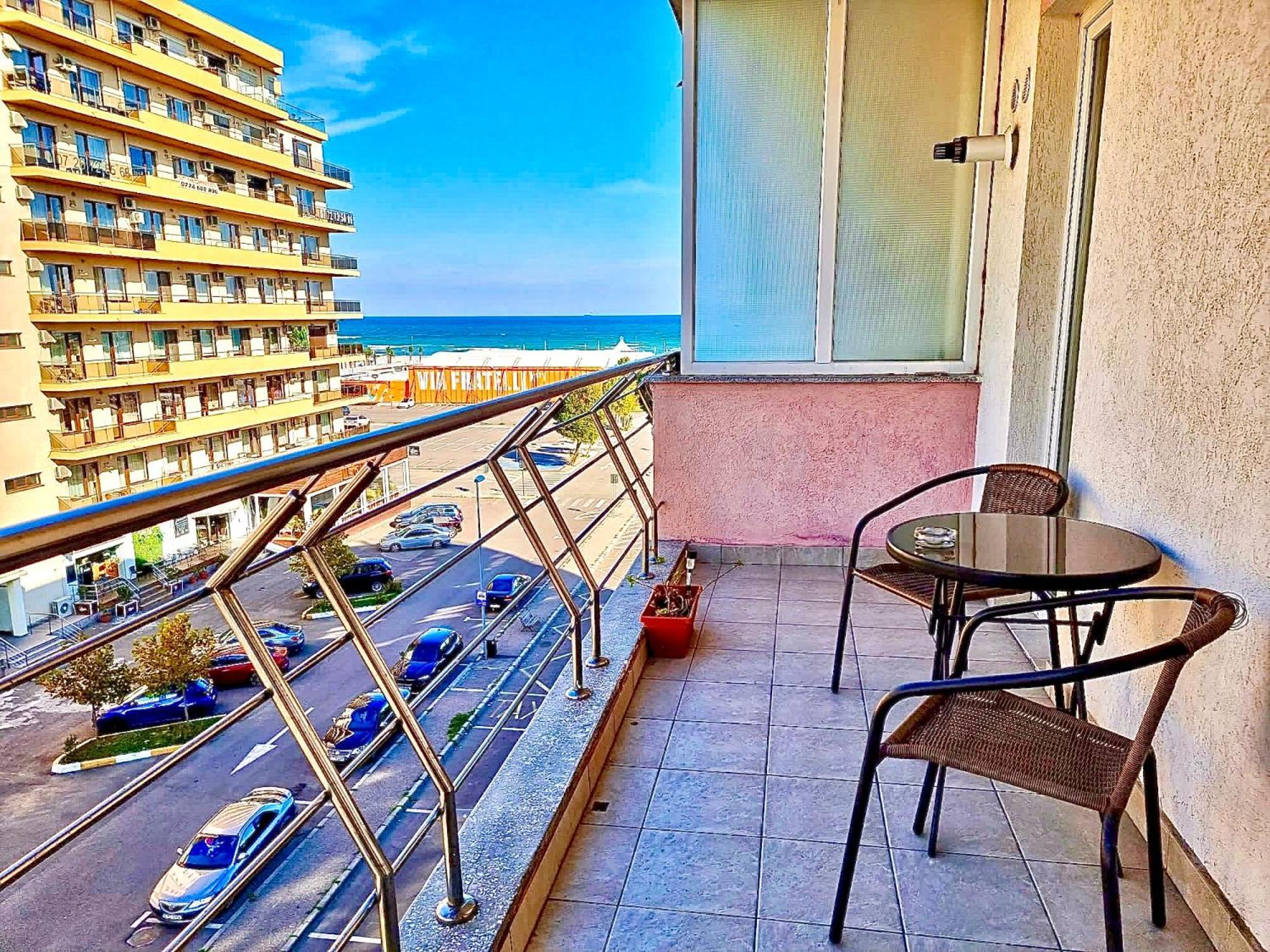 Marcony Boutique Apartments Mamaia Bagian luar foto
