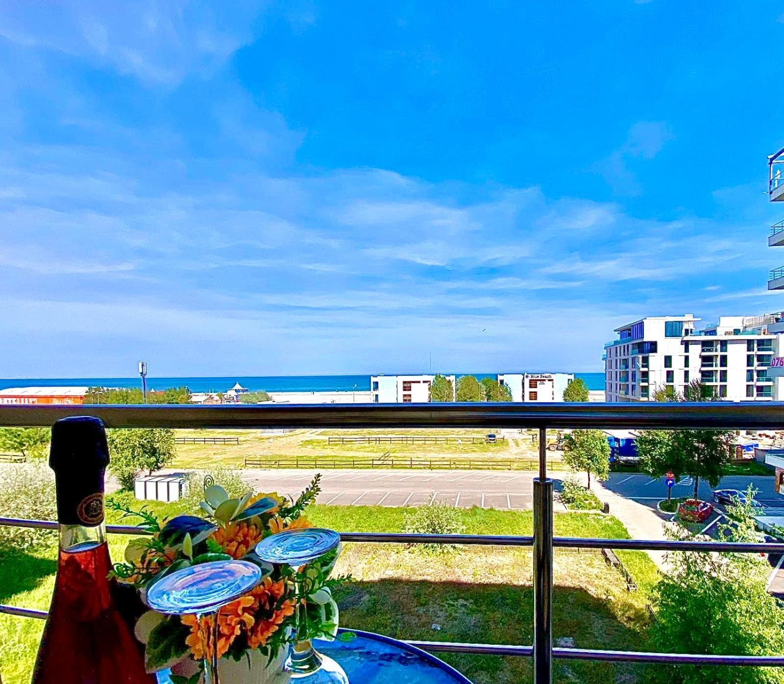 Marcony Boutique Apartments Mamaia Bagian luar foto