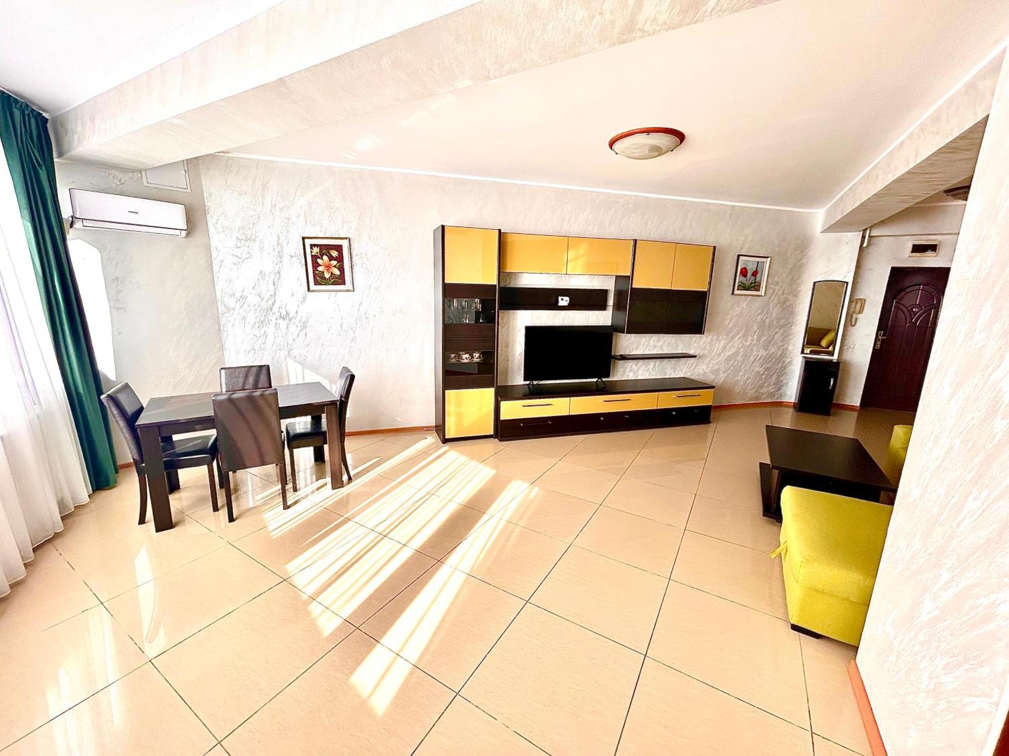 Marcony Boutique Apartments Mamaia Bagian luar foto