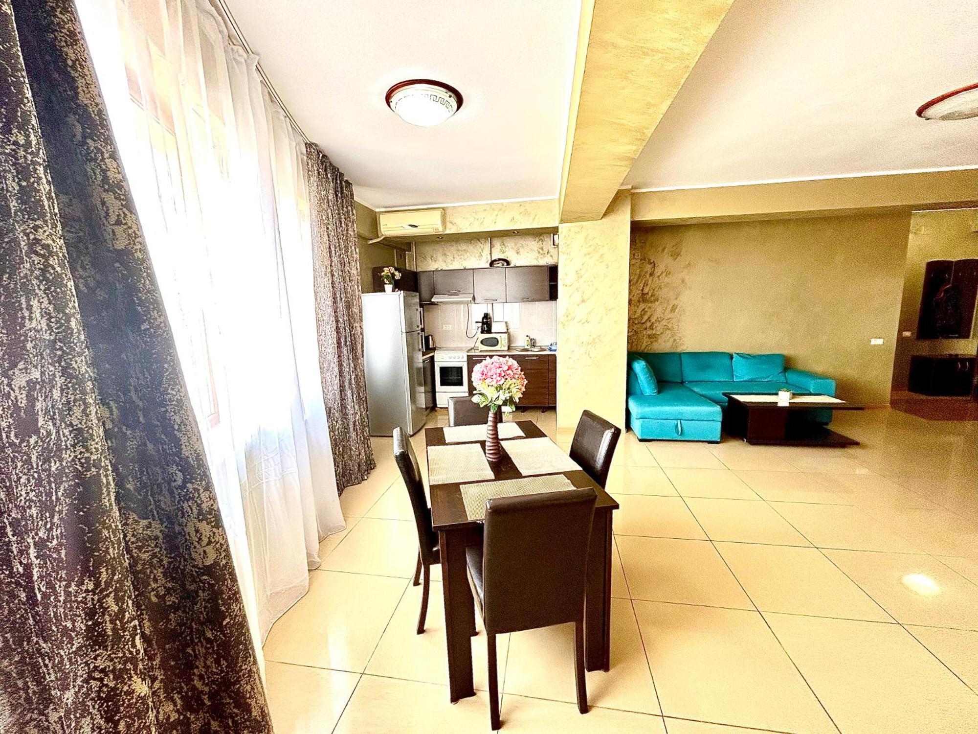 Marcony Boutique Apartments Mamaia Bagian luar foto