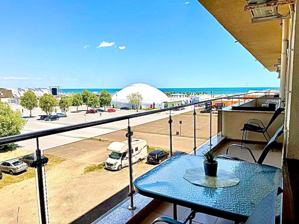 Marcony Boutique Apartments Mamaia Bagian luar foto