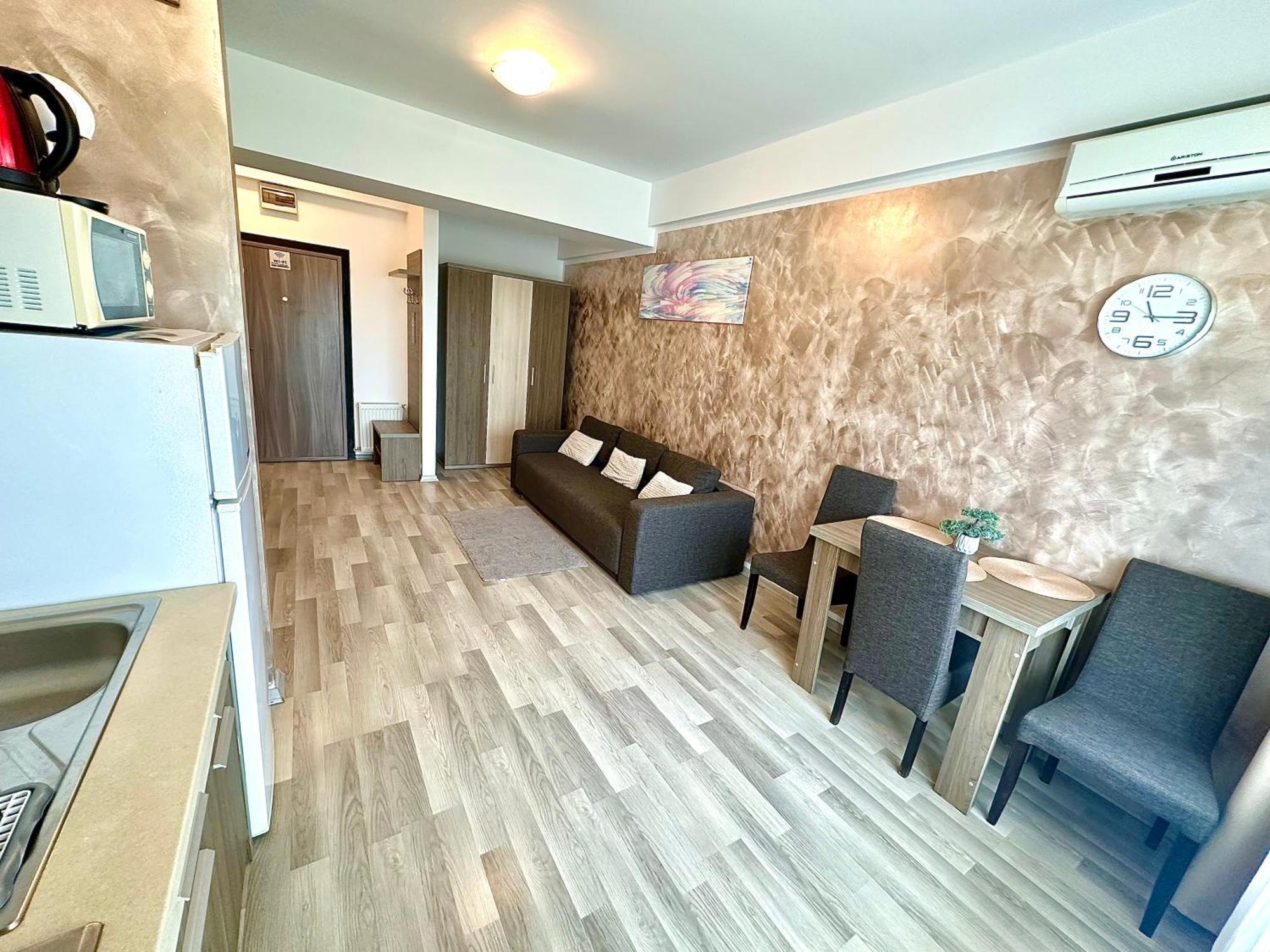 Marcony Boutique Apartments Mamaia Bagian luar foto